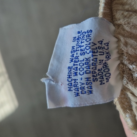 Beige Cotton USA Set with Embroidery Details. - Picture 13 of 13